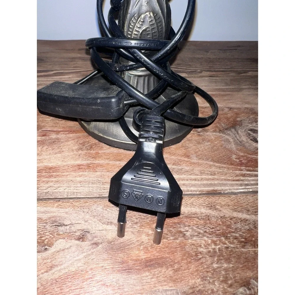 Small Stained Glass Desk Lamp Vintage Bedside Table Cottagecore